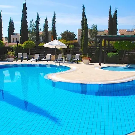 Modern U2 - Zias With Lovely Views In Heart Of Aphrodite Hills Apartment