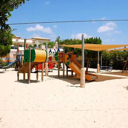 Modern U2 - Zias With Lovely Views In Heart Of Aphrodite Hills