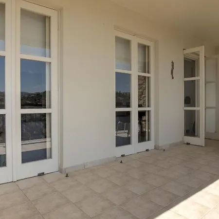 Modern U2 - Zias With Lovely Views In Heart Of Aphrodite Hills *