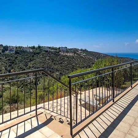 Modern U2 - Zias With Lovely Views In Heart Of Aphrodite Hills Apartamento Kouklia
