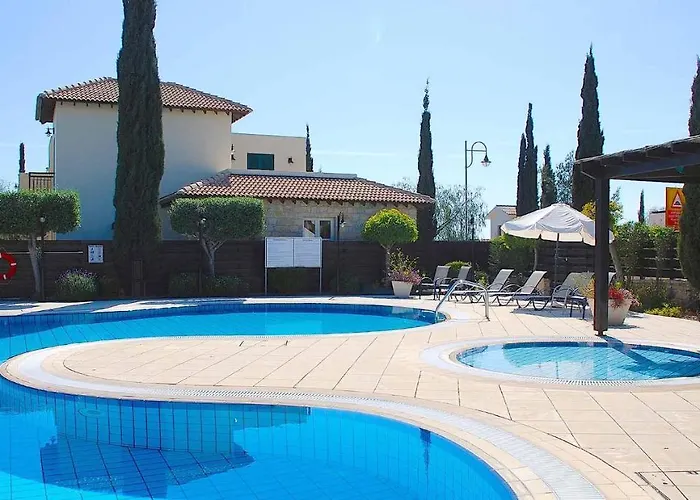 Modern U2 - Zias With Lovely Views In Heart Of Aphrodite Hills