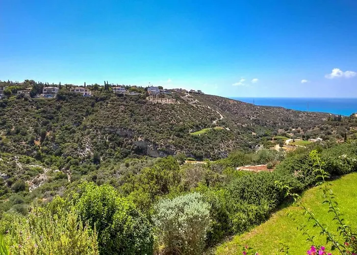 Modern U2 - Zias With Lovely Views In Heart Of Aphrodite Hills Apartmán *
