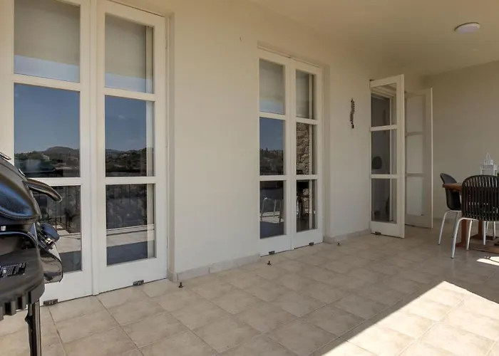 Modern U2 - Zias With Lovely Views In Heart Of Aphrodite Hills *